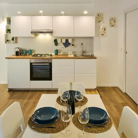 Melpomene E Talia Apartment Syracuse