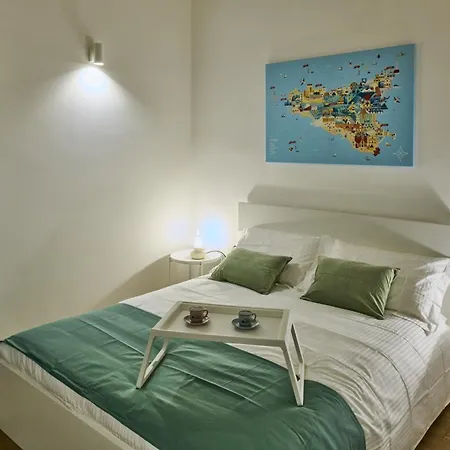 Melpomene E Talia Apartment Syracuse